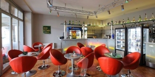 Restaurace VoyageVoyage - Křeslo New Egg Lounger